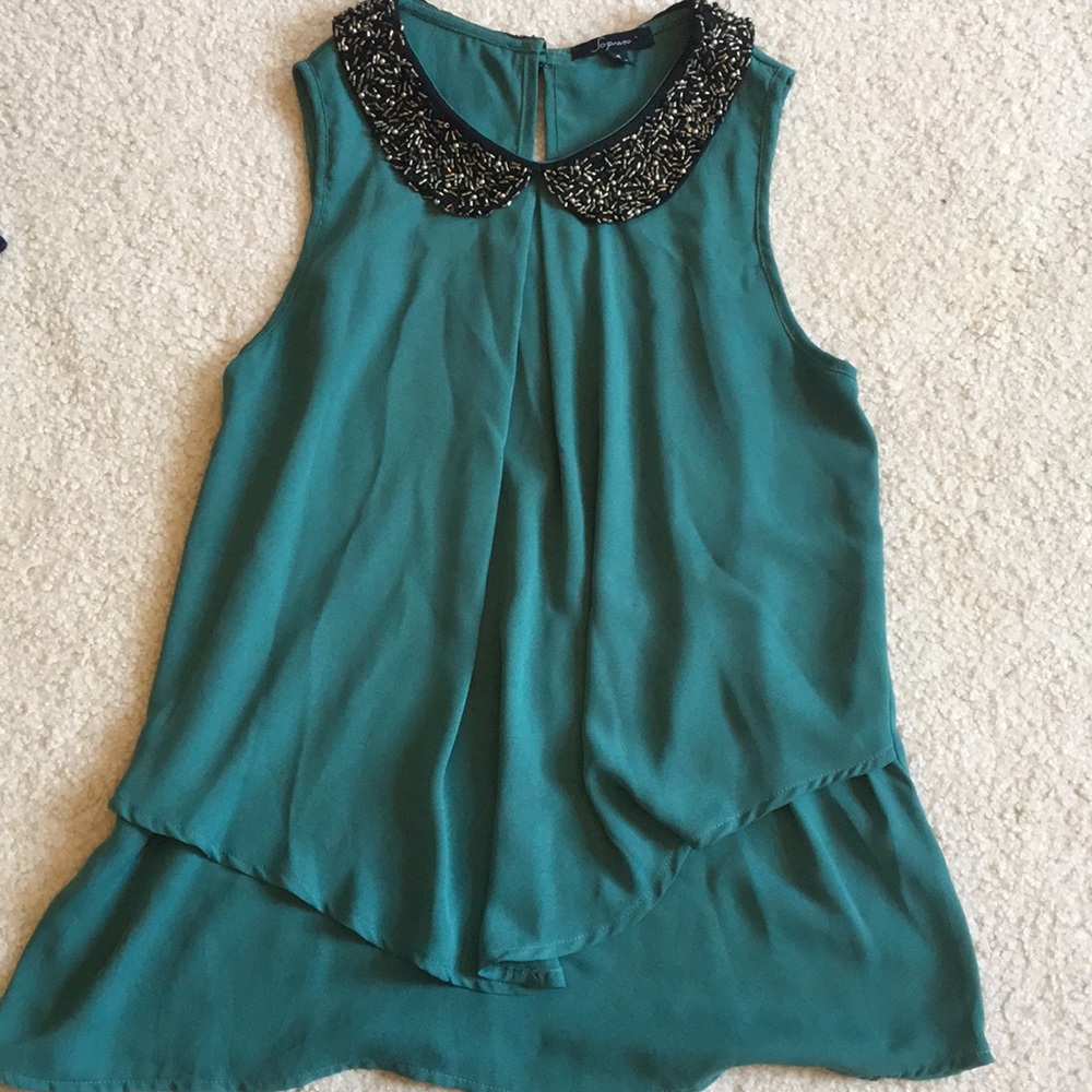 Blouse with beaded collar